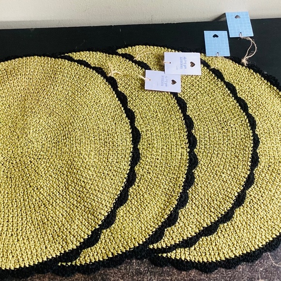 Crochet Ruffia Round Scalloped Placemats Set Of 4 Green Black Handcrafted 15” - Picture 1 of 9